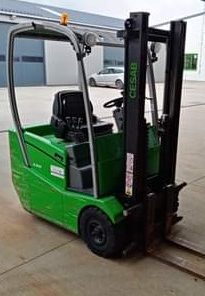 Chariot élévateur Cesab B215