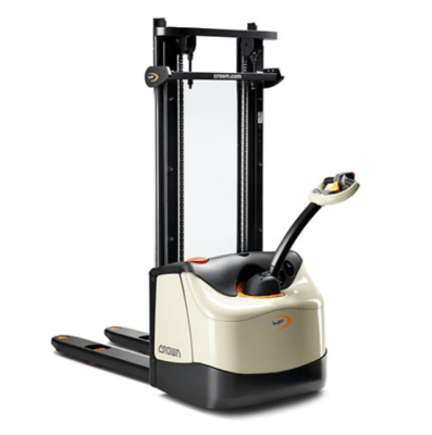 Gerbeur électrique de la marque CROWN Serie WF au Luxembourg